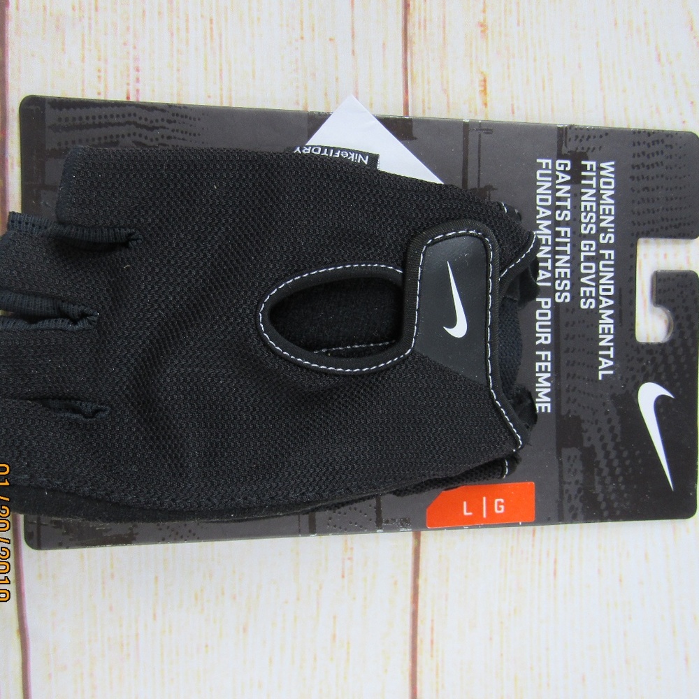 NWT Nike Women Fitness Gloves Black Size Large